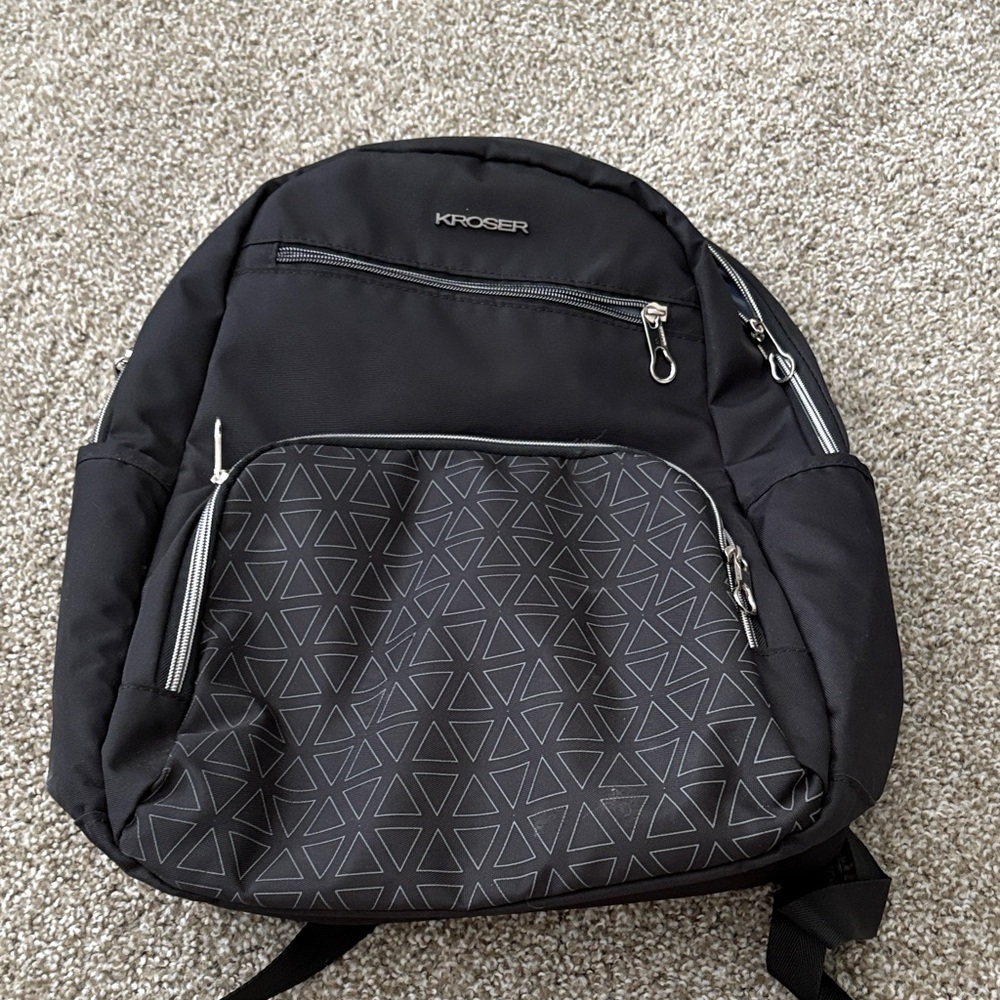 Kroser Black Backpack